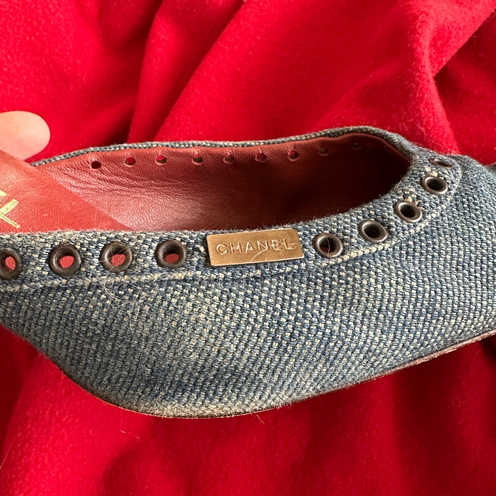 Authentic vintage Chanel slides - Picture 3 of 7